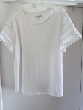 Cupio White Lace Sleeve Short Sleeve Tee